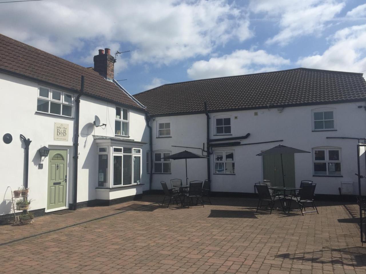 Lilly'S Pad Bed & Breakfast Keelby Exterior photo